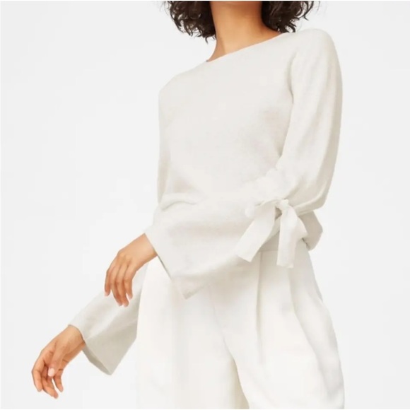 Club Monaco Sweaters - 9. Club Monaco Xabrina Cashmere Sweater Bell Sleeve Tie Heathered Oatmeal Sz. XS
